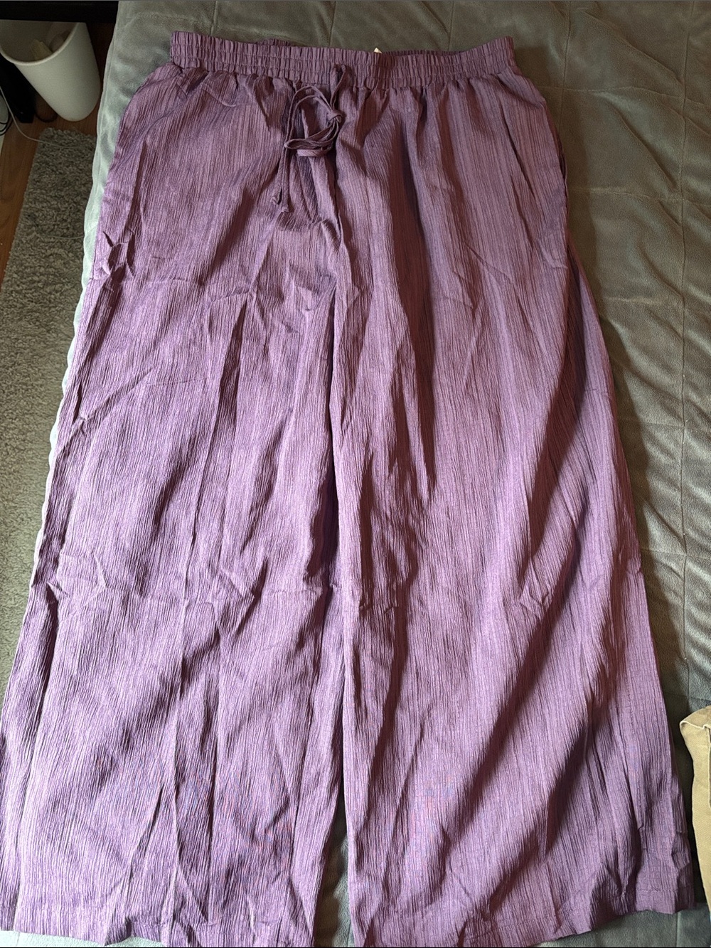 Wide-Leg Drawstring women’s Pants in lilac